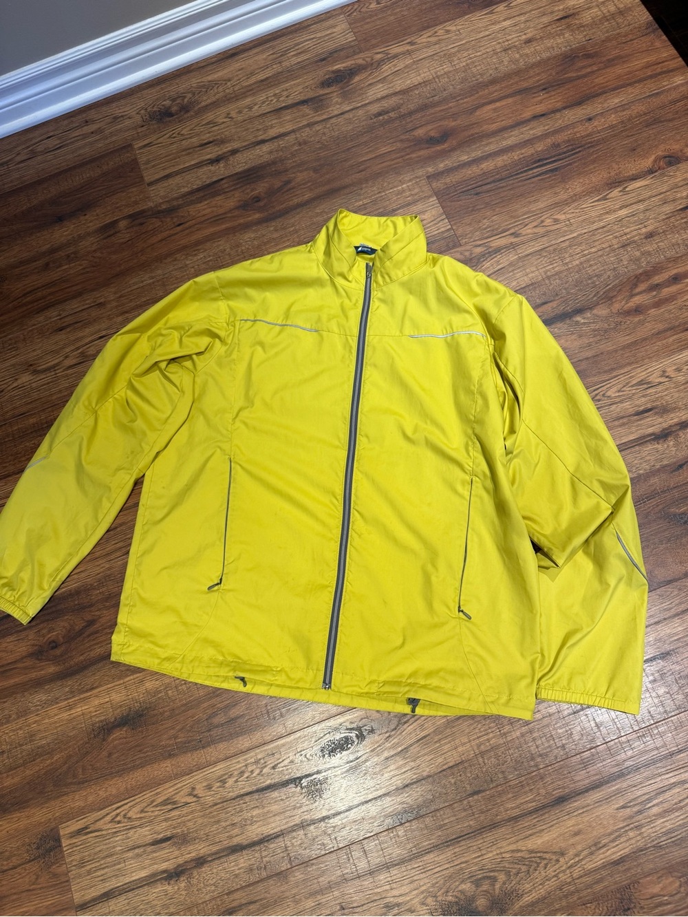 MEC Lightweight Yellow Windbreaker Jacket Full Zip Hiking Trail Reflective XL